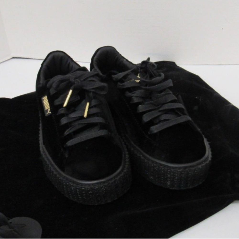 PUMA X Fenty By Rihanna Women's 6.5 Black Velvet Creeper Sneaker w/Dust Cover
